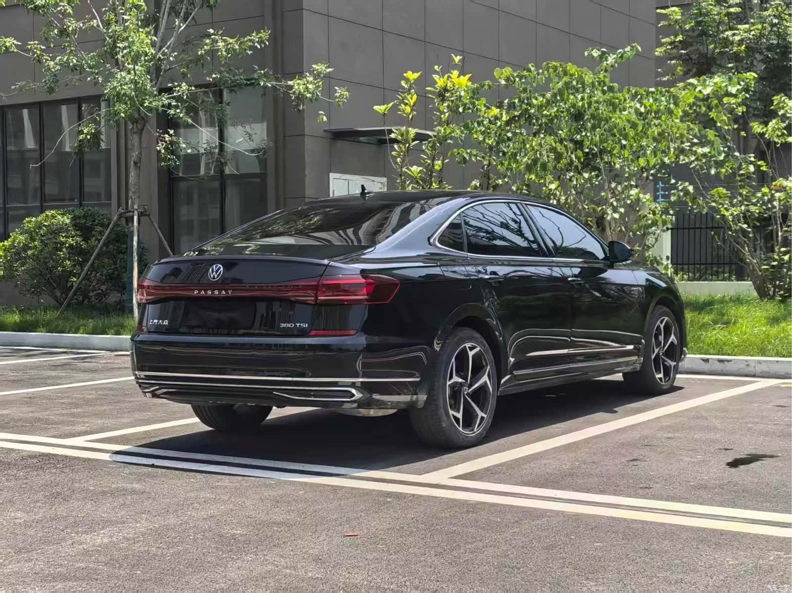 Volkswagen Passat, 2025 9