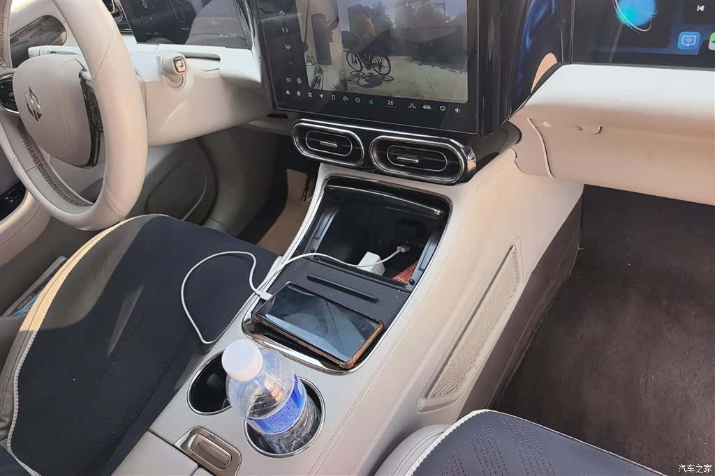Leapmotor C11, 2022 16