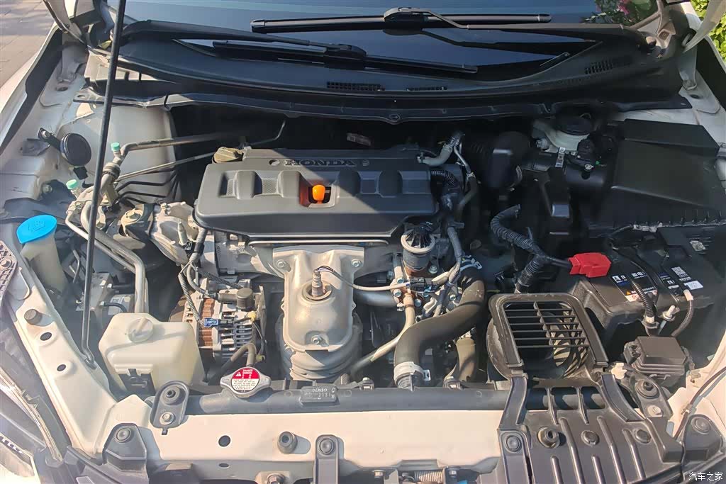 Honda Jade, 2015 10