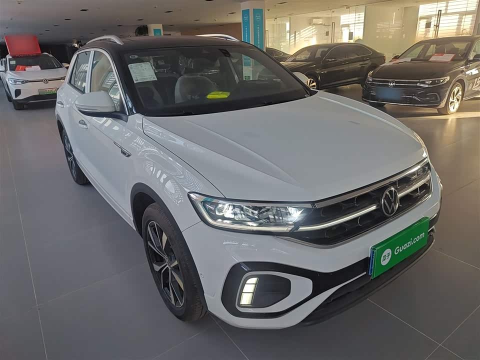 Volkswagen T-ROC exploring Songs