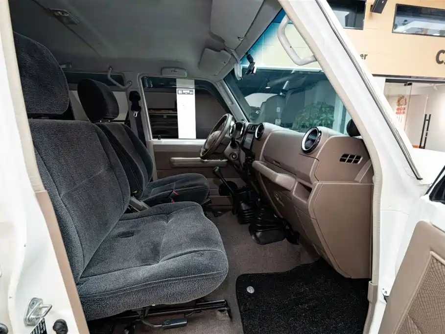Toyota Land Cruiser Toyota Land Cruiser