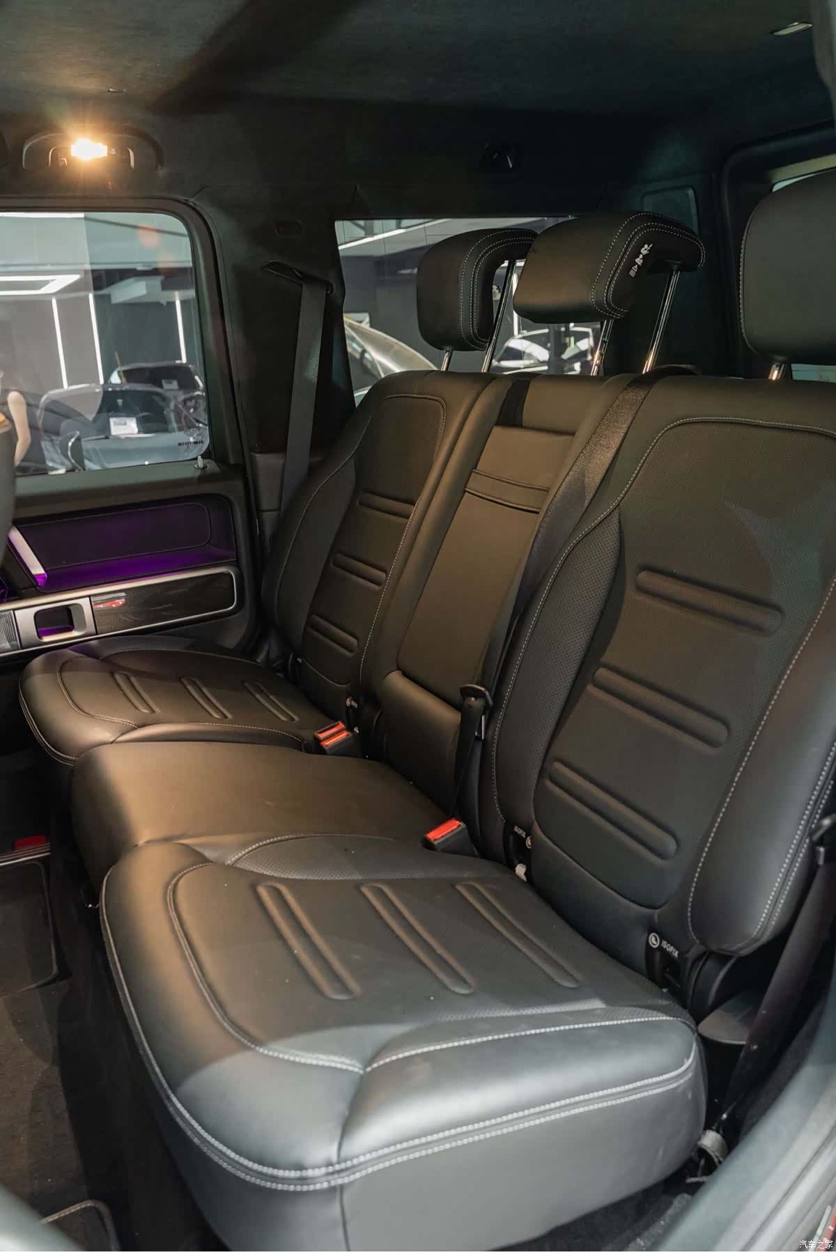 Mercedes-Benz G-Class, 2025 14
