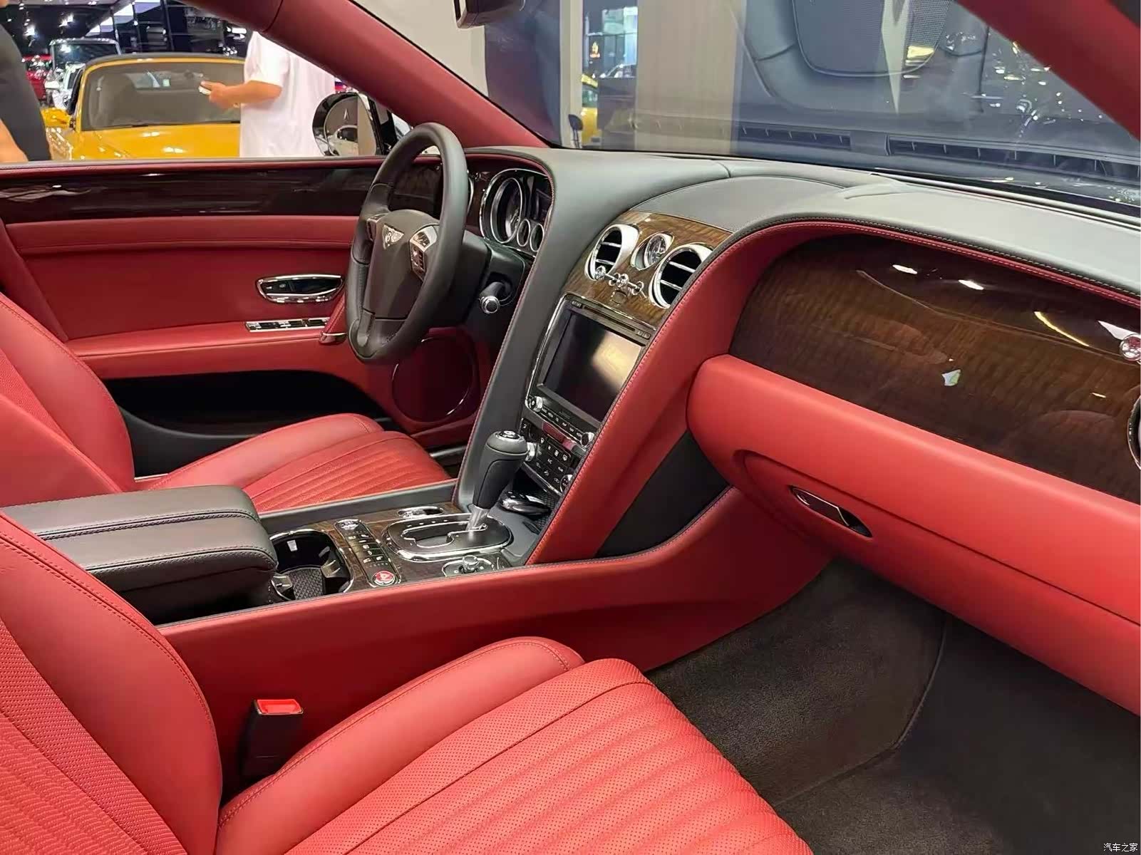 Bentley Flying Spur, 2018 14