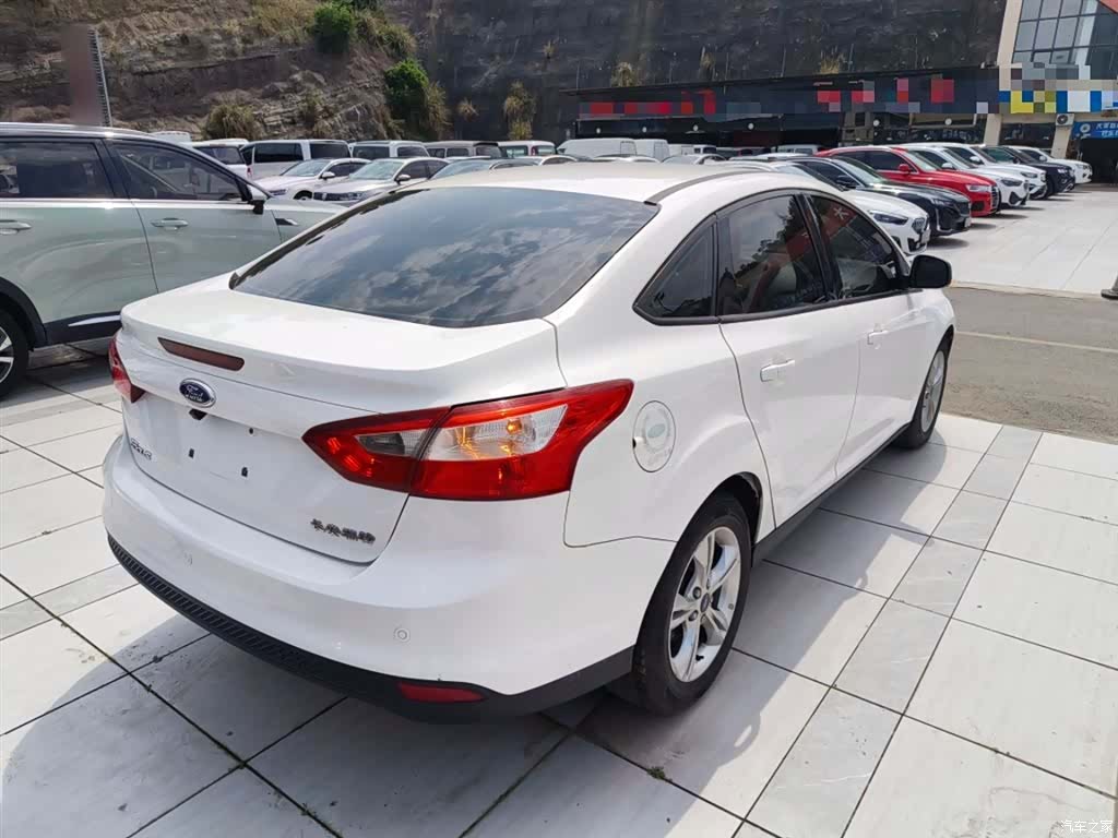 Ford Focus, 2014 7