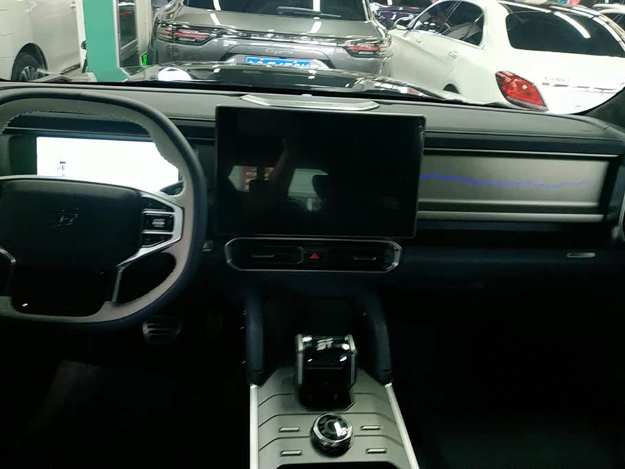 Jetour Jet Traveler C-DM