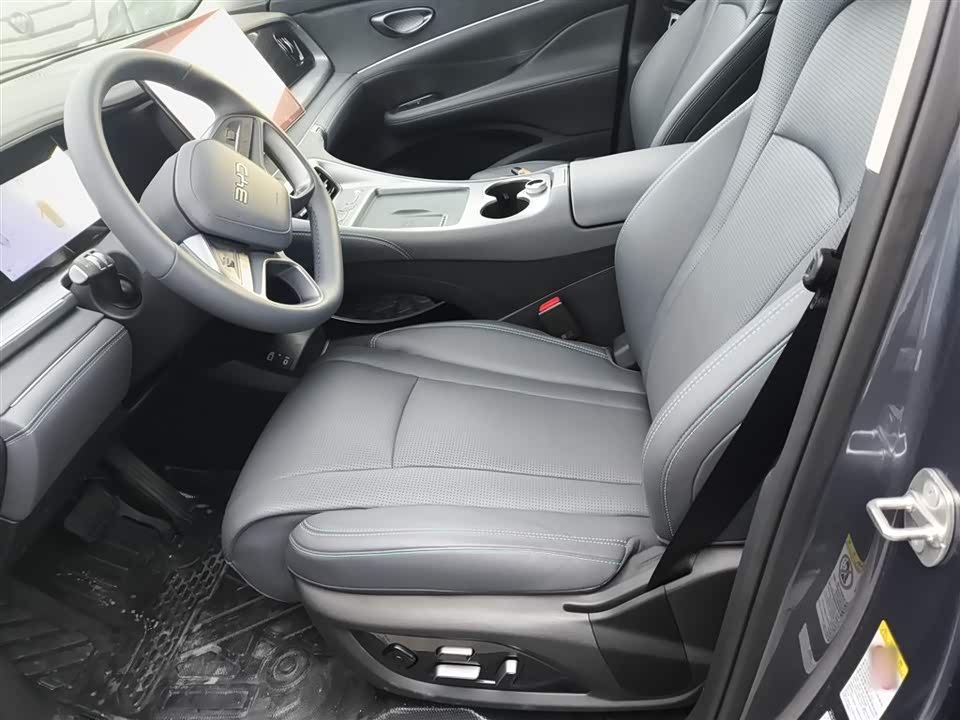 BYD Sea Lion 07 DM-i