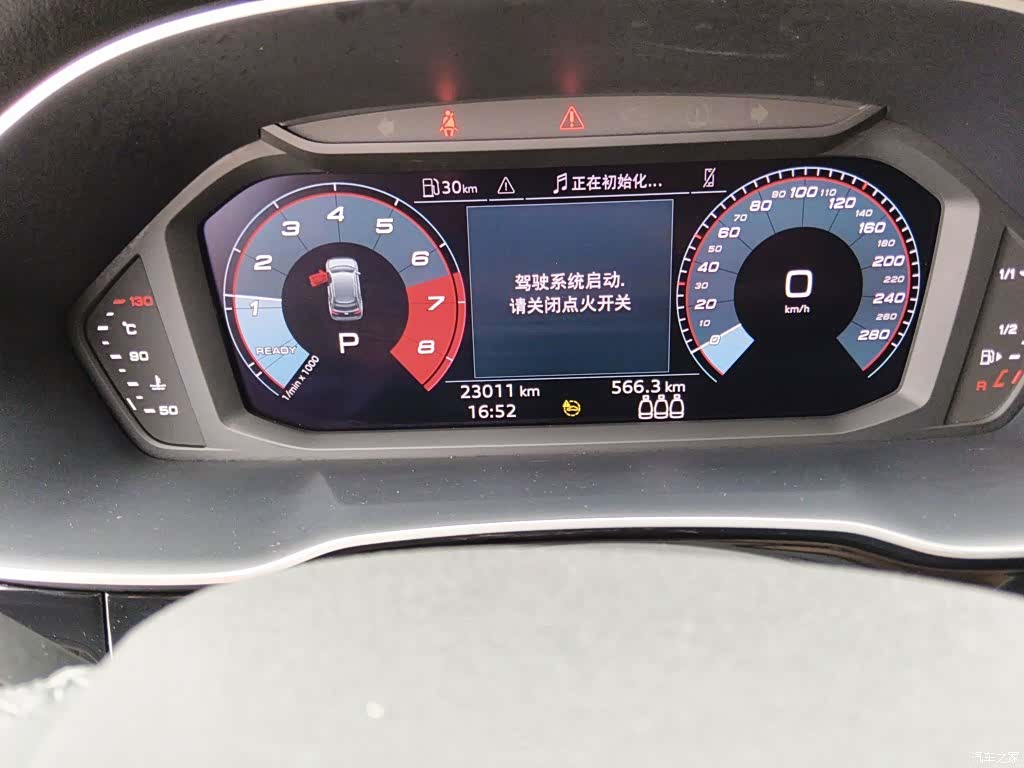 Audi Q3, 2022 все фото