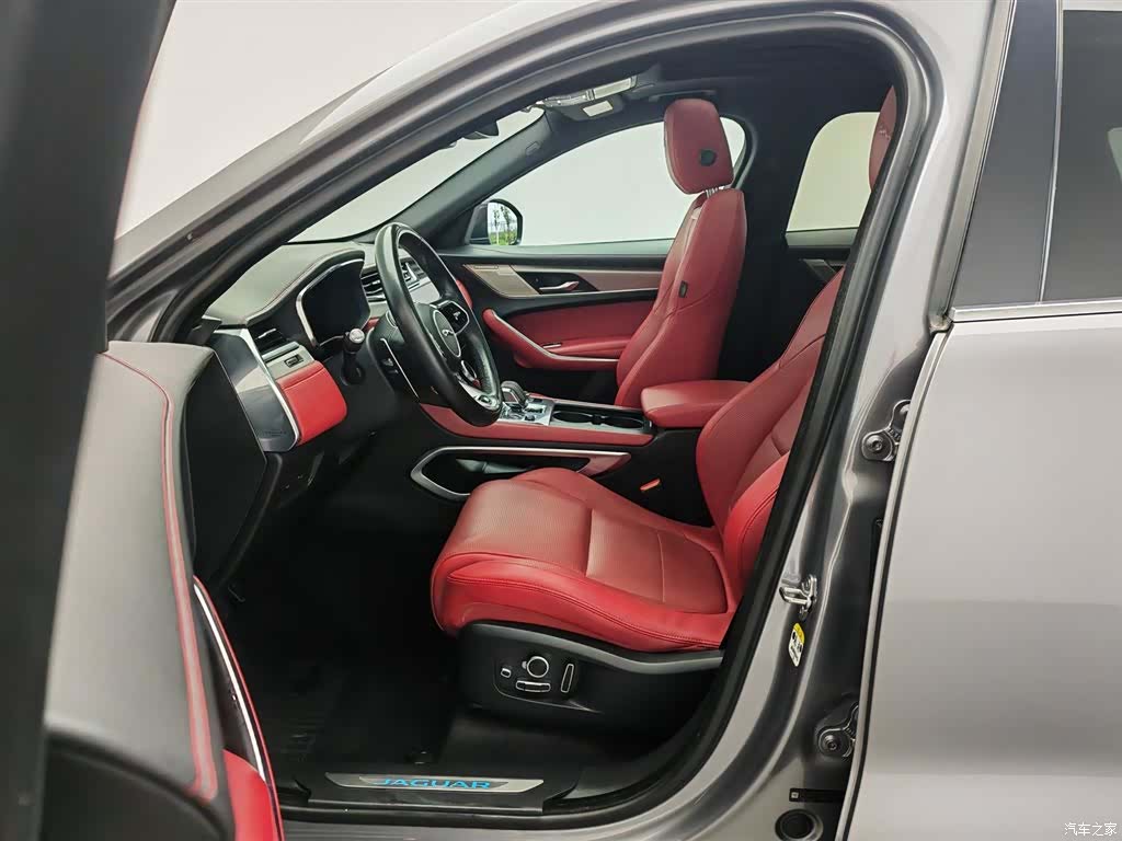 Jaguar F-PACE, 2021 10