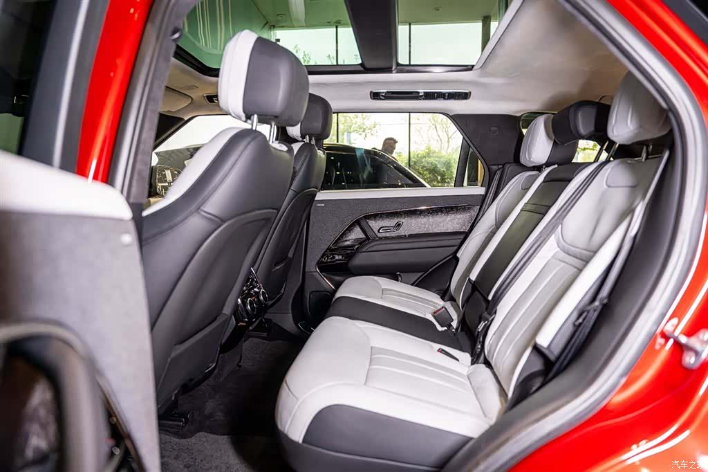 Land Rover Range Rover, 2025 11