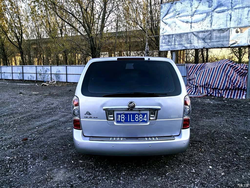 Buick GL8, 2013 13