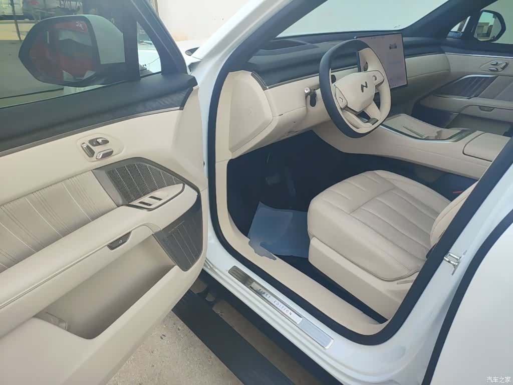 NIO L90, 2025 16