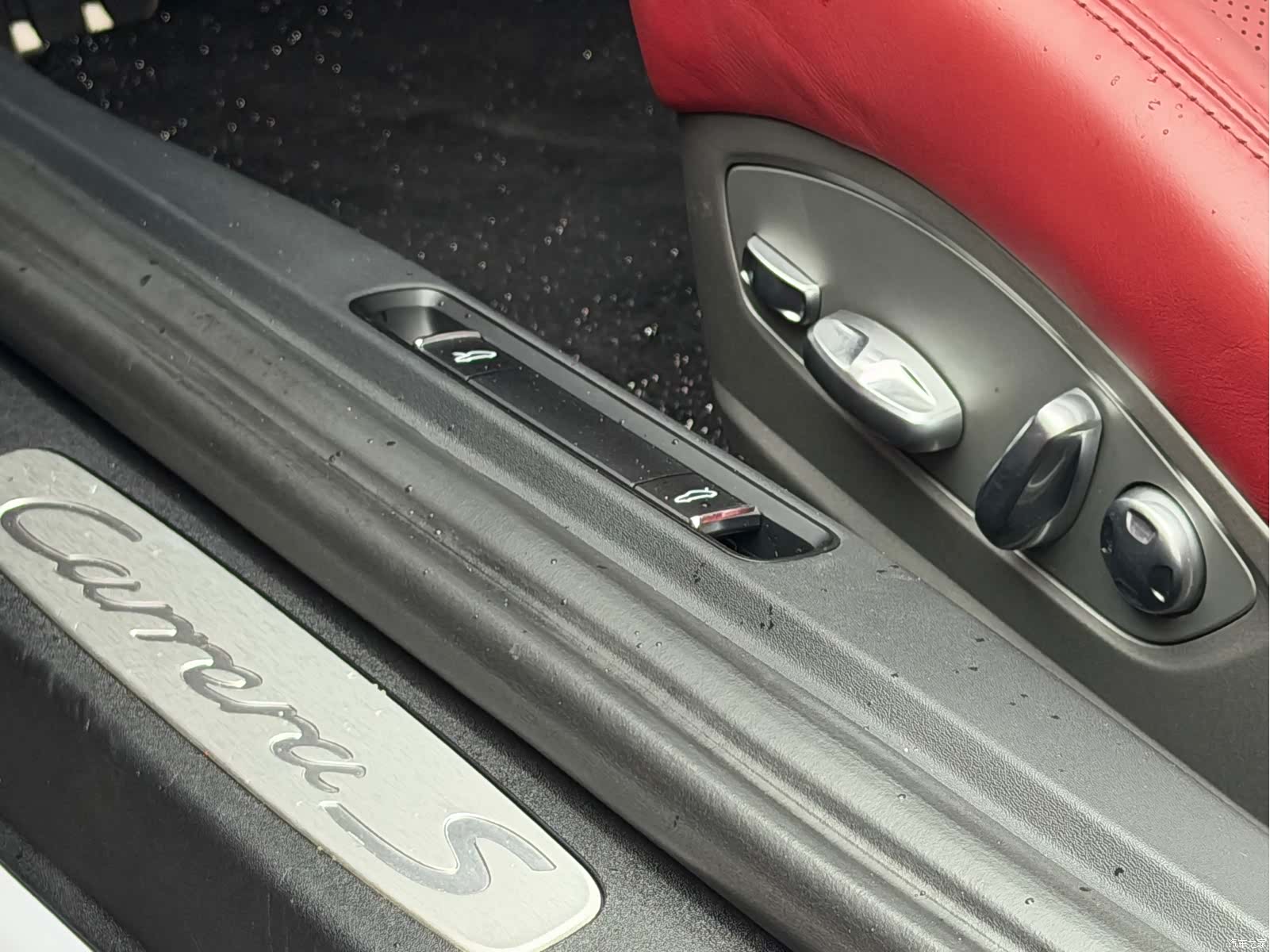 Porsche 911, 2016 17
