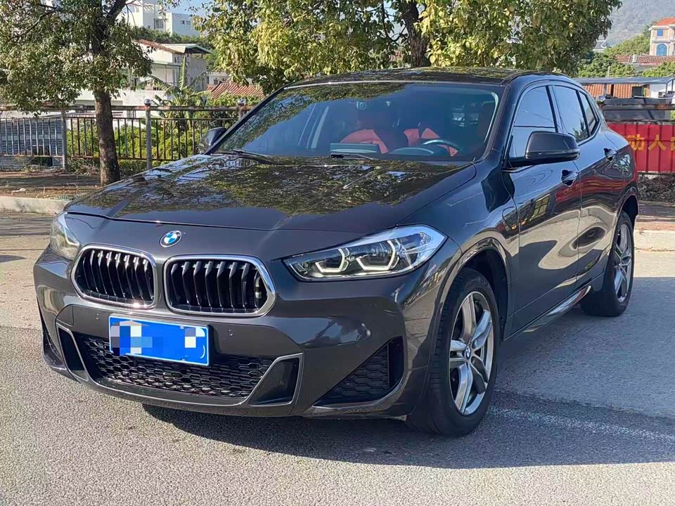 BMW X2