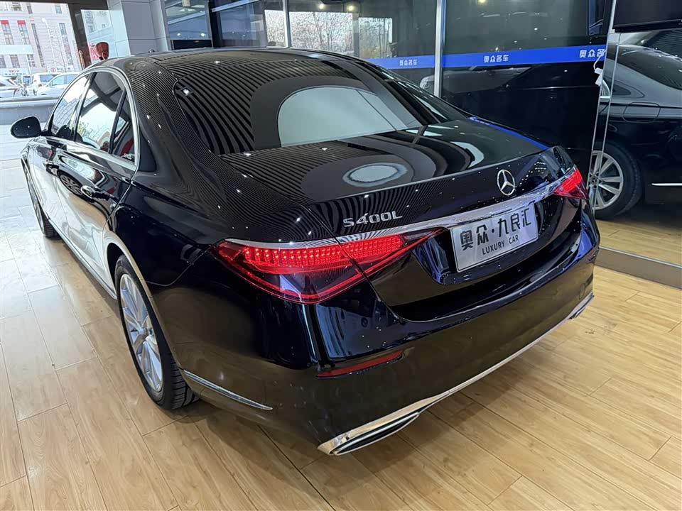 Mercedes-Benz S-class