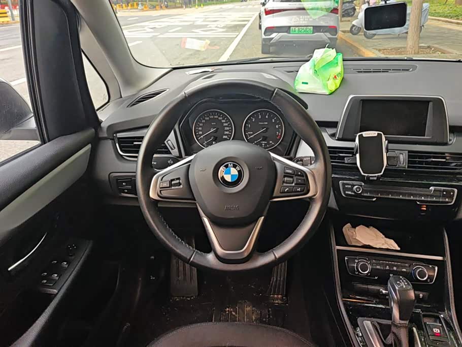 BMW 2 series station wagon