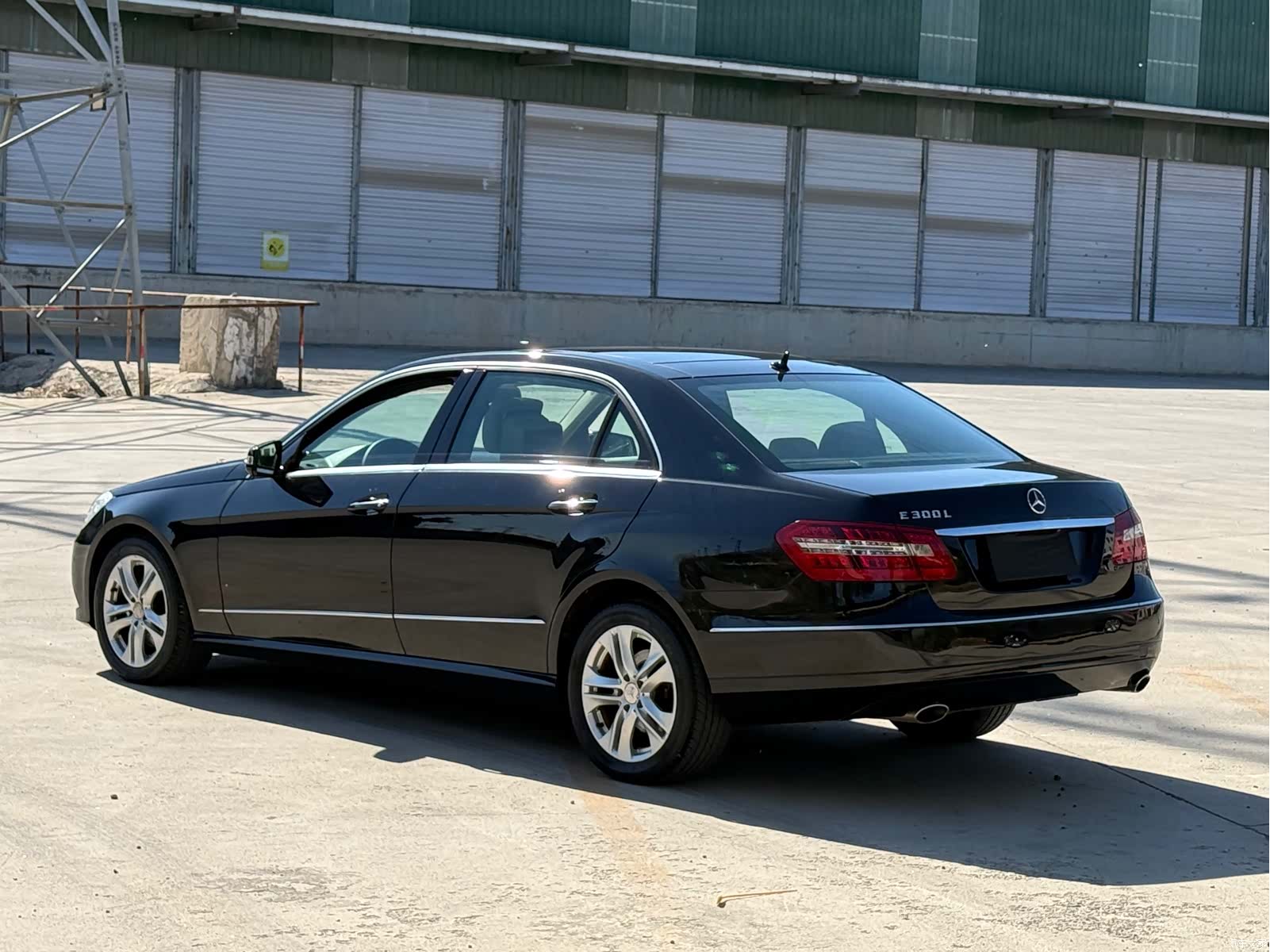 Mercedes-Benz E-Class, 2010 4
