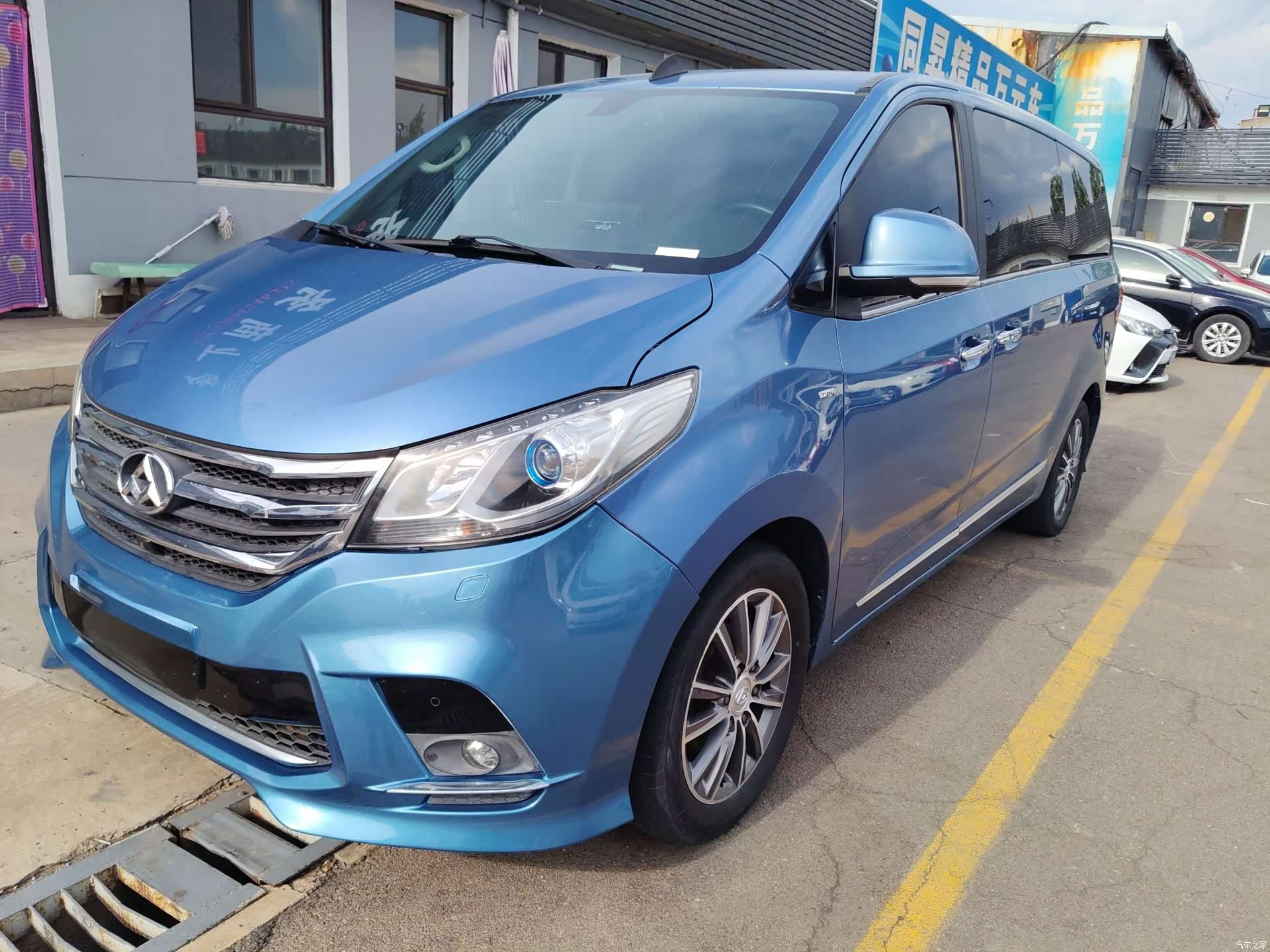 Maxus G10, 2017 1