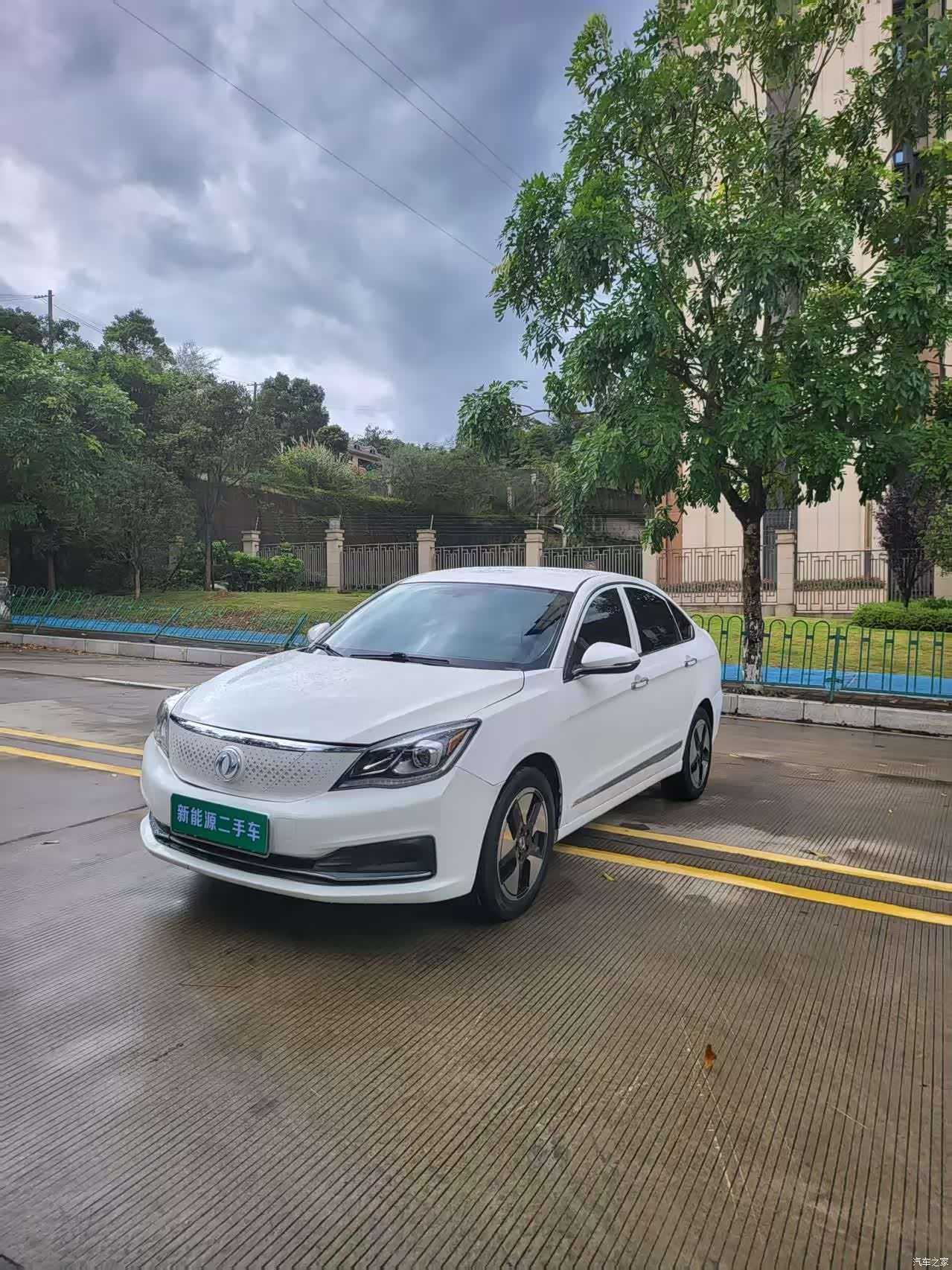 DongFeng E70, 2021 1