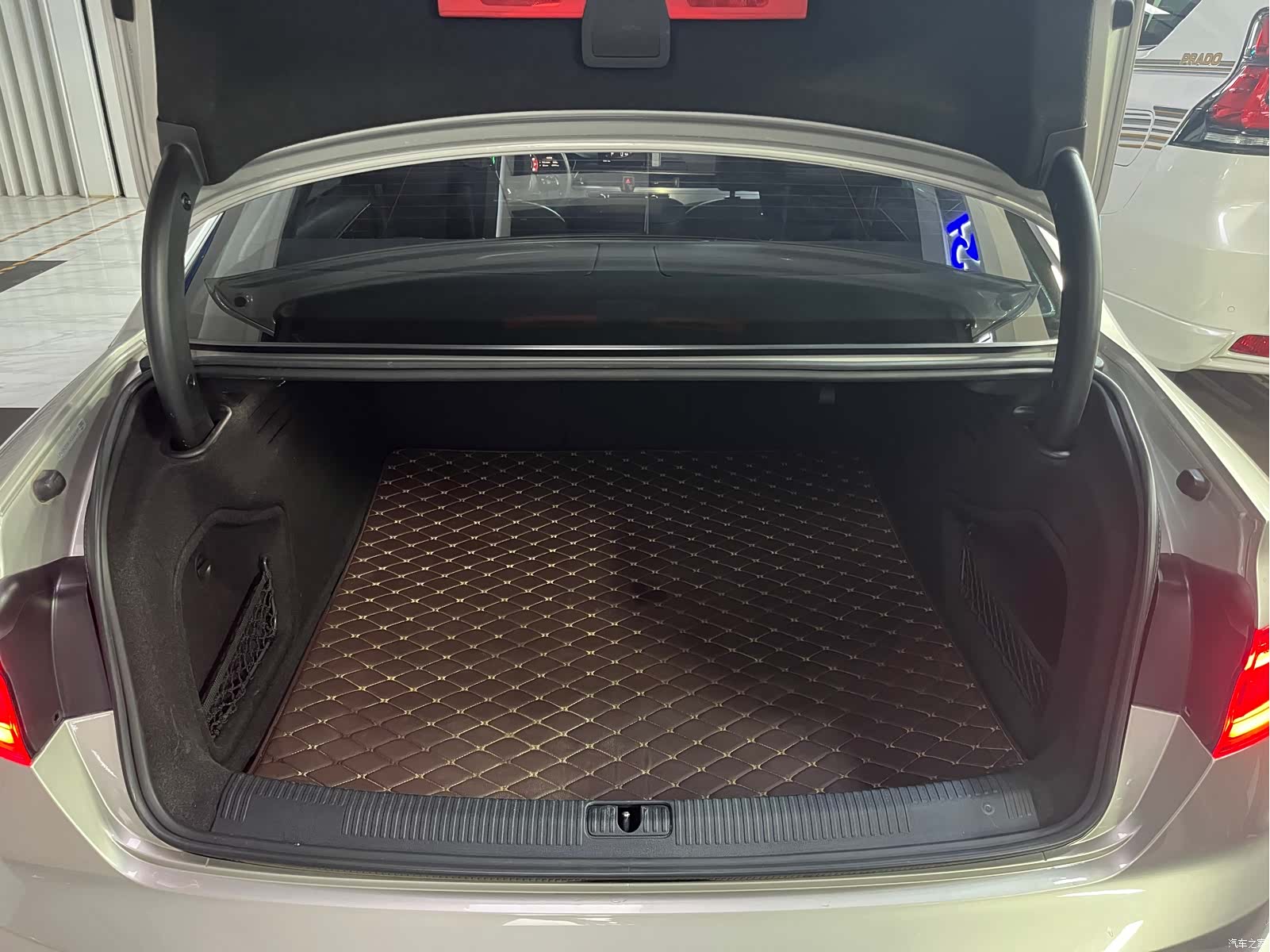 Audi A4L, 2019 20