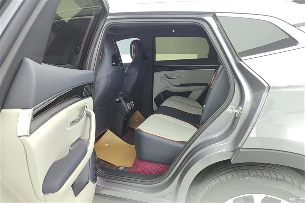 BYD Song, 2024 11