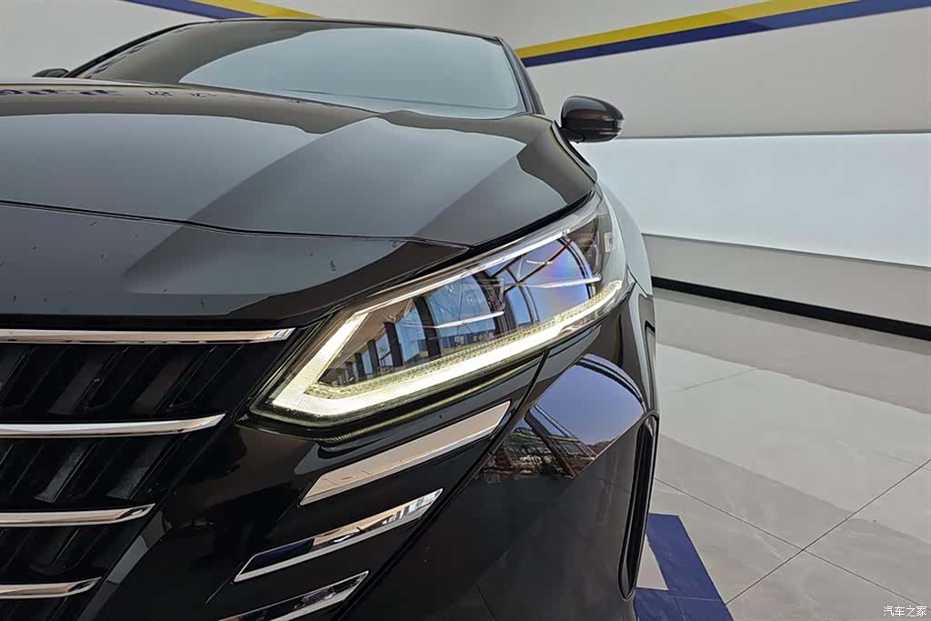 Nissan Teana, 2024 все фото