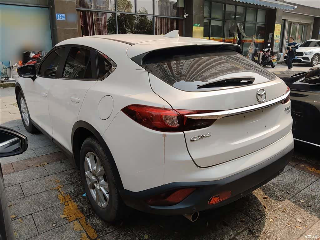 Mazda CX-4, 2018 все фото