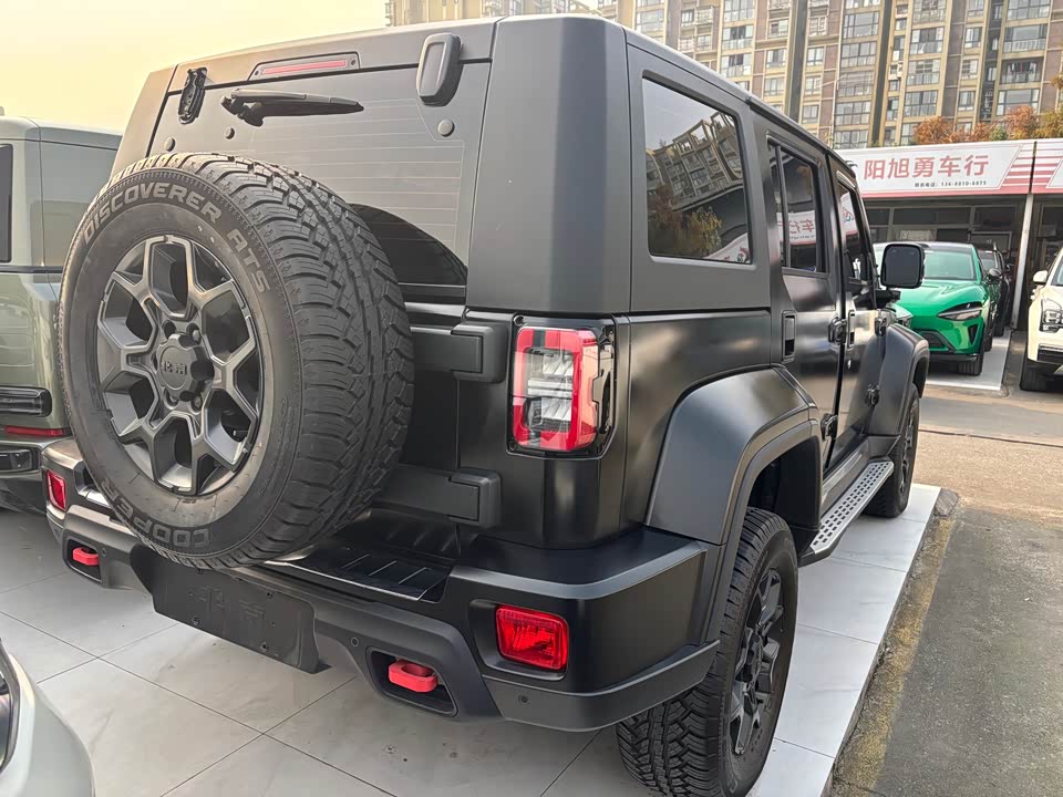 Beijing BJ40