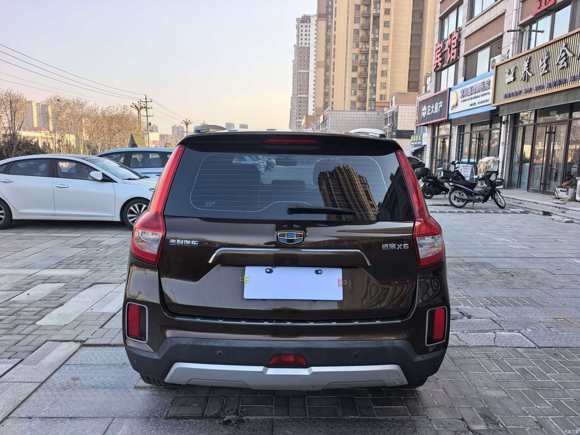 Geely X6, 2016 8