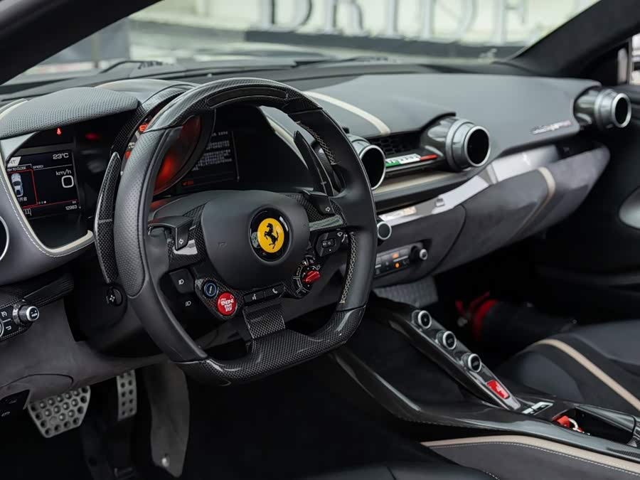Ferrari 812 2019, фото 9