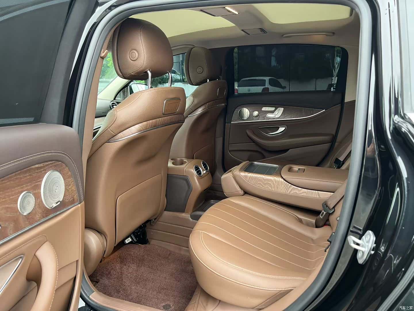 Mercedes-Benz E-Class, 2018 7