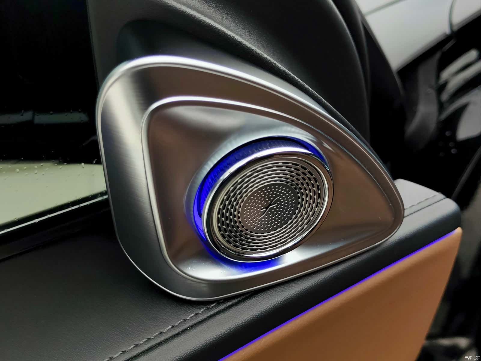 Mercedes-Benz E-Class, 2024 20