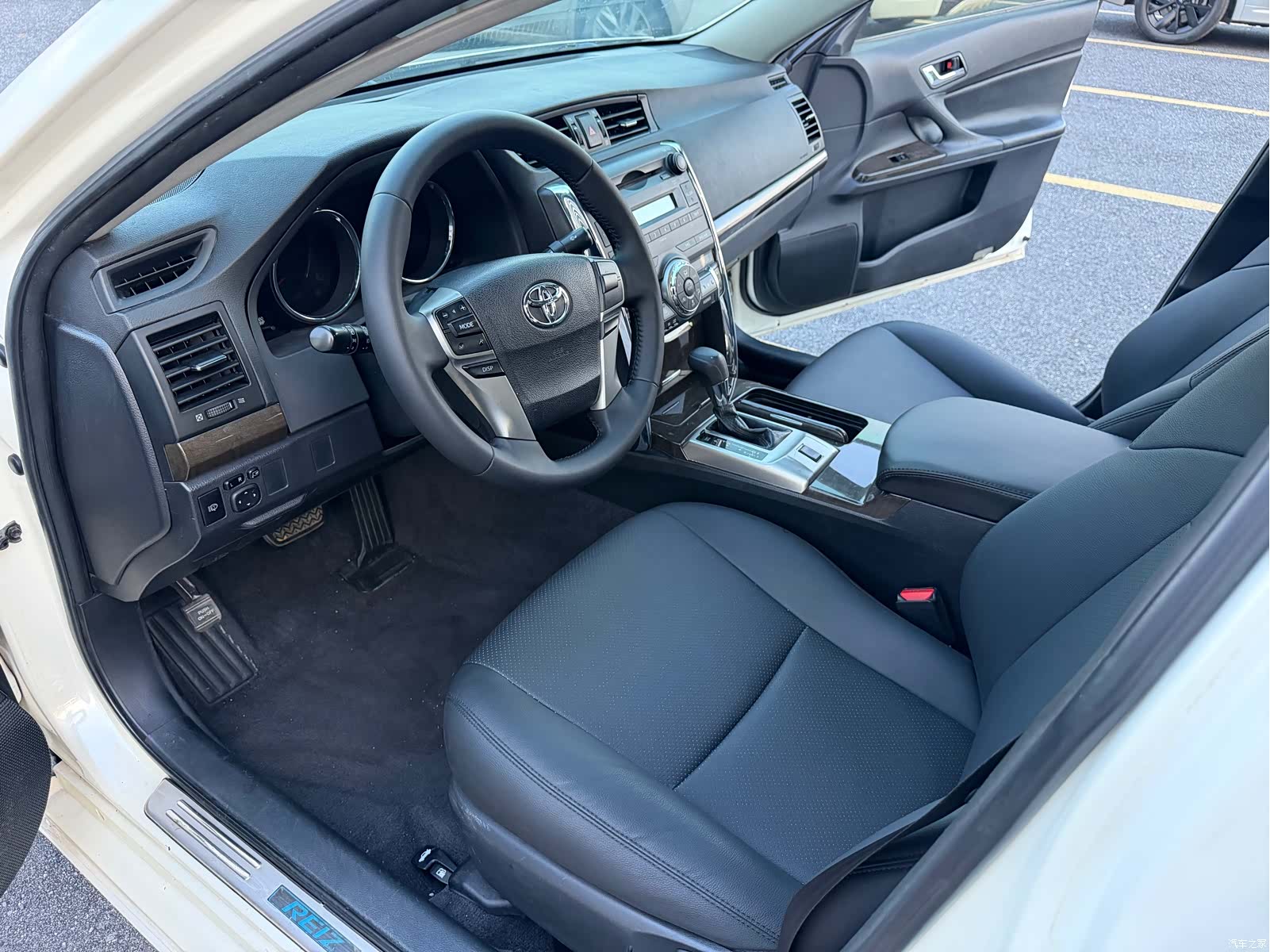 Toyota 2.5S, 2014 8