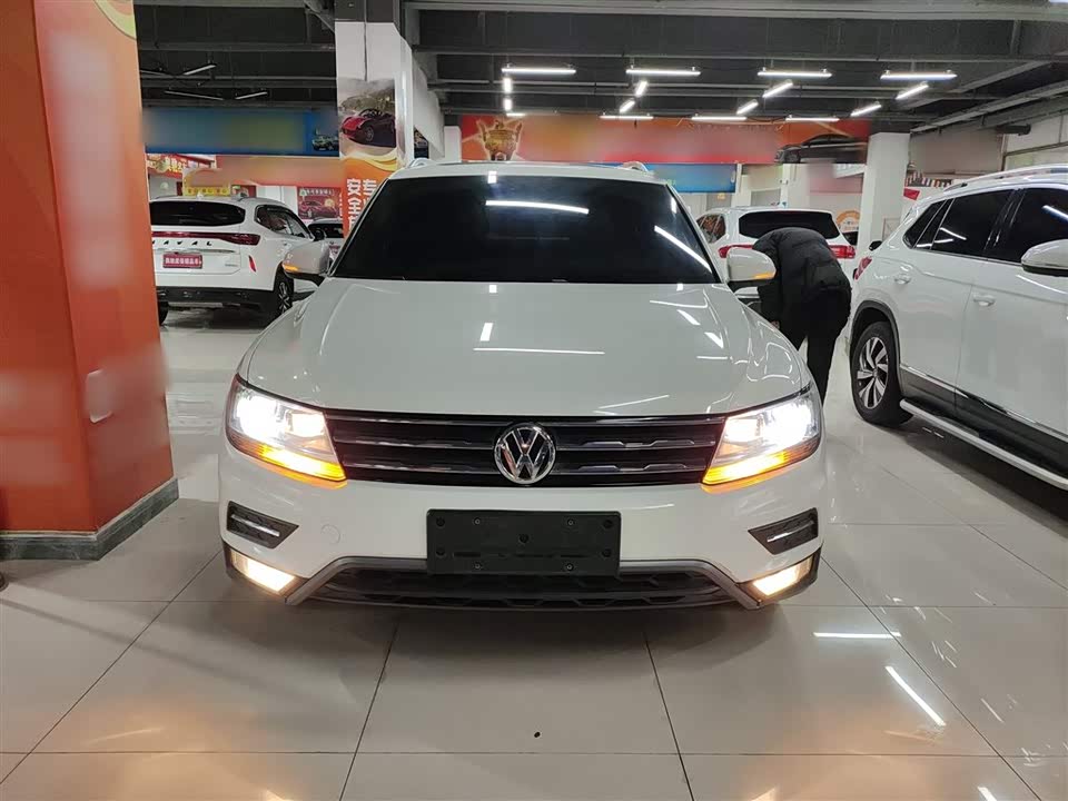 Volkswagen Tiguan L