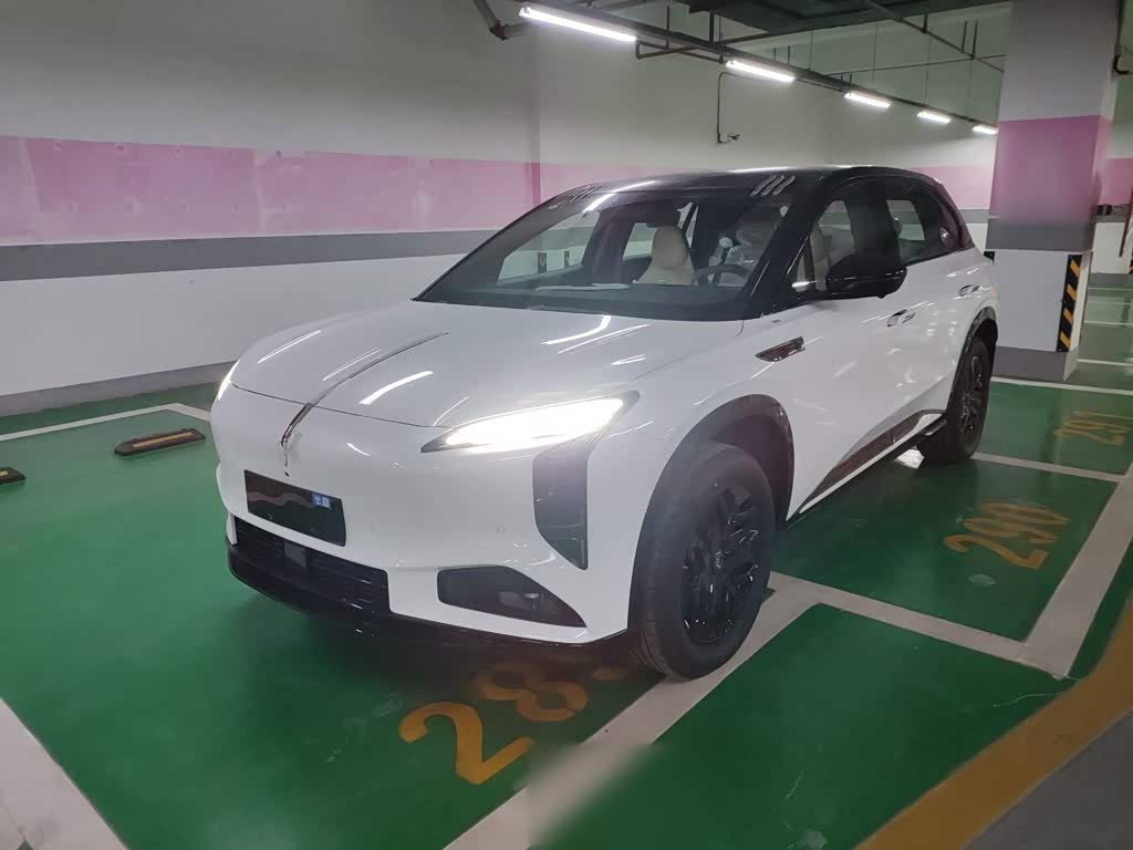 Hongqi 08