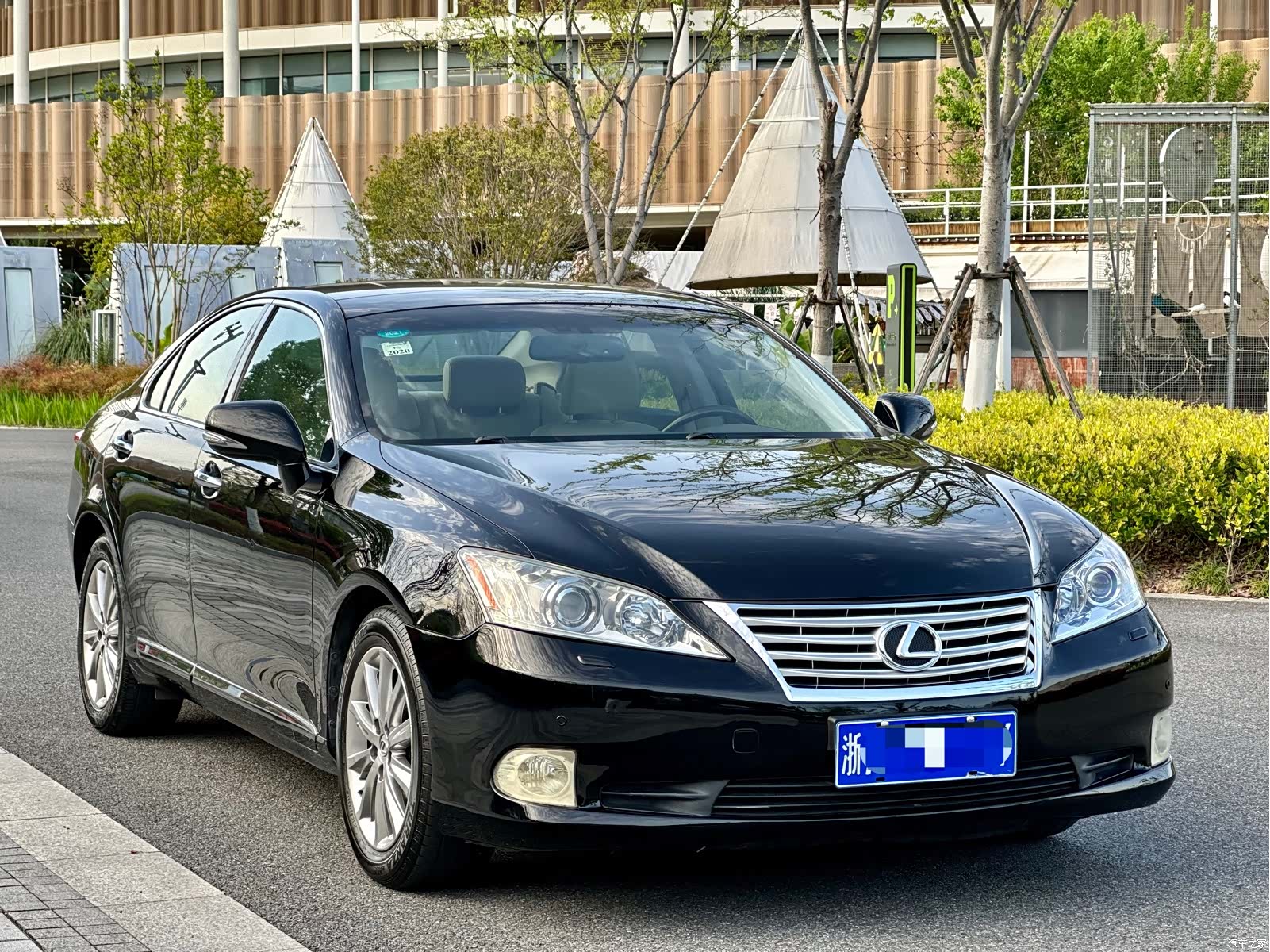 Lexus ES, 2011 3