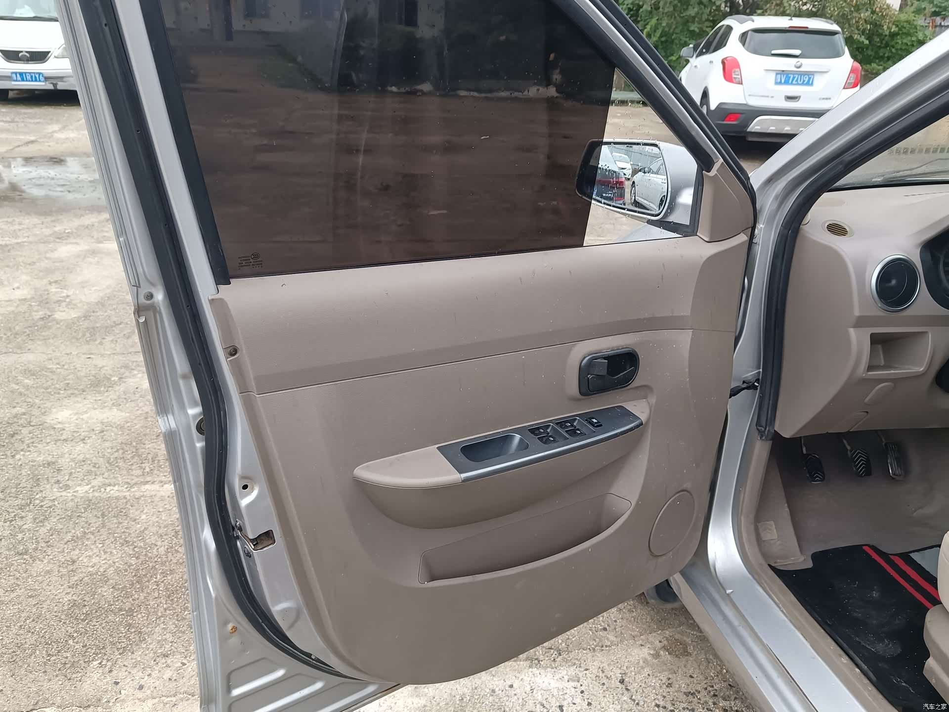 Wuling Hongguang, 2013 6