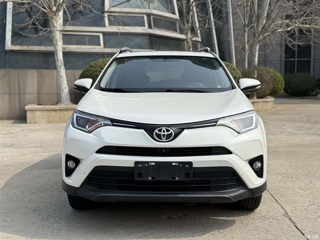 Toyota RAV4, 2019 10