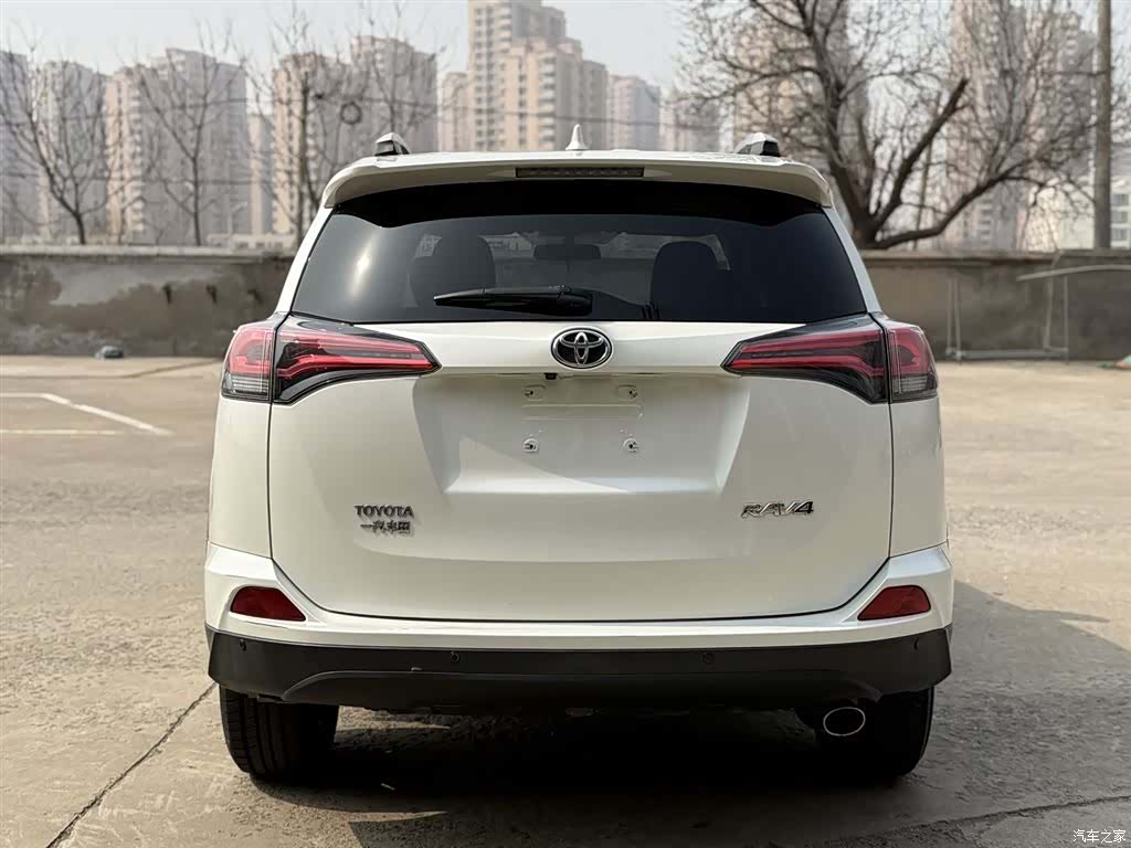 Toyota RAV4, 2019 15