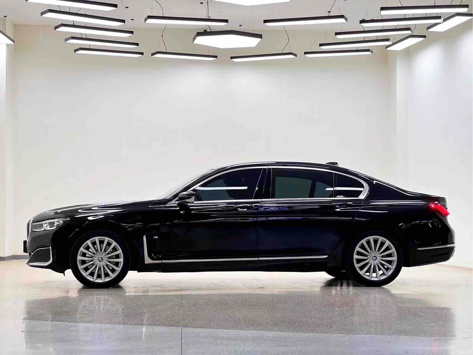 BMW 7 Series, 2022 4