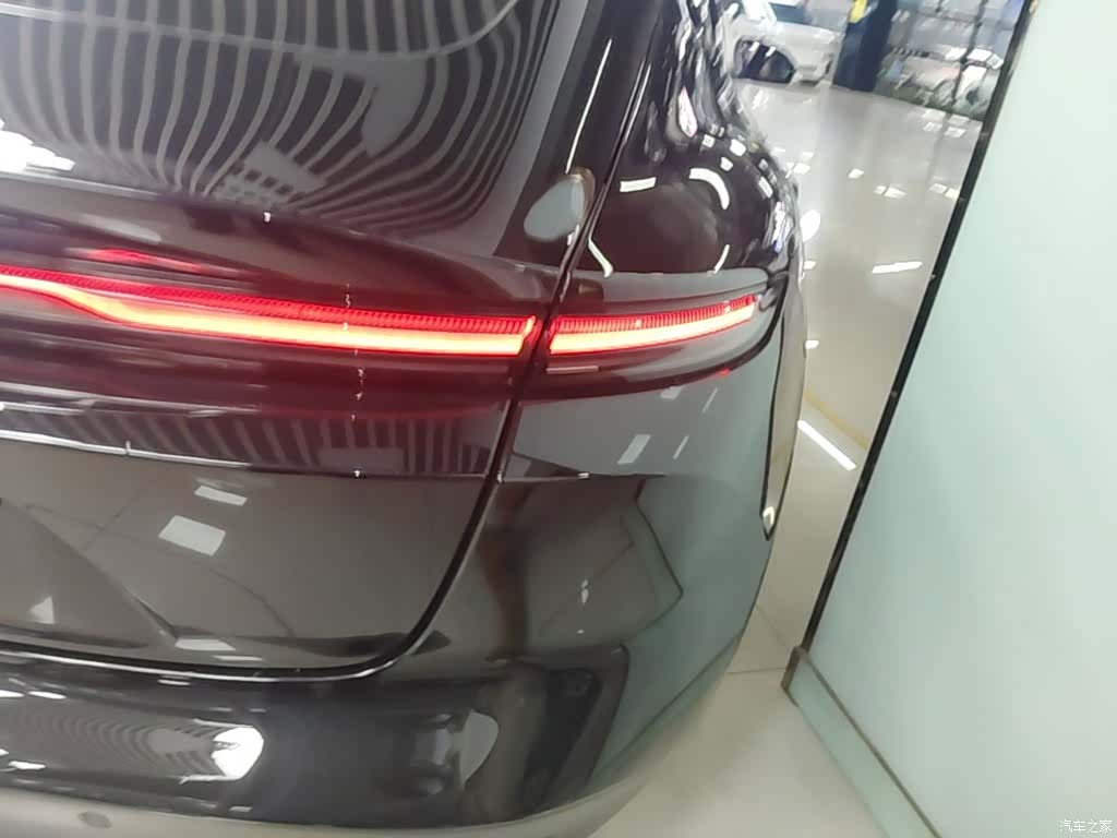 NIO ET5, 2023 8
