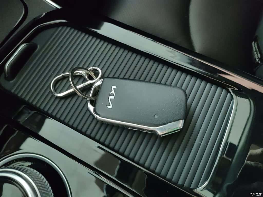Kia K5, 2022 9