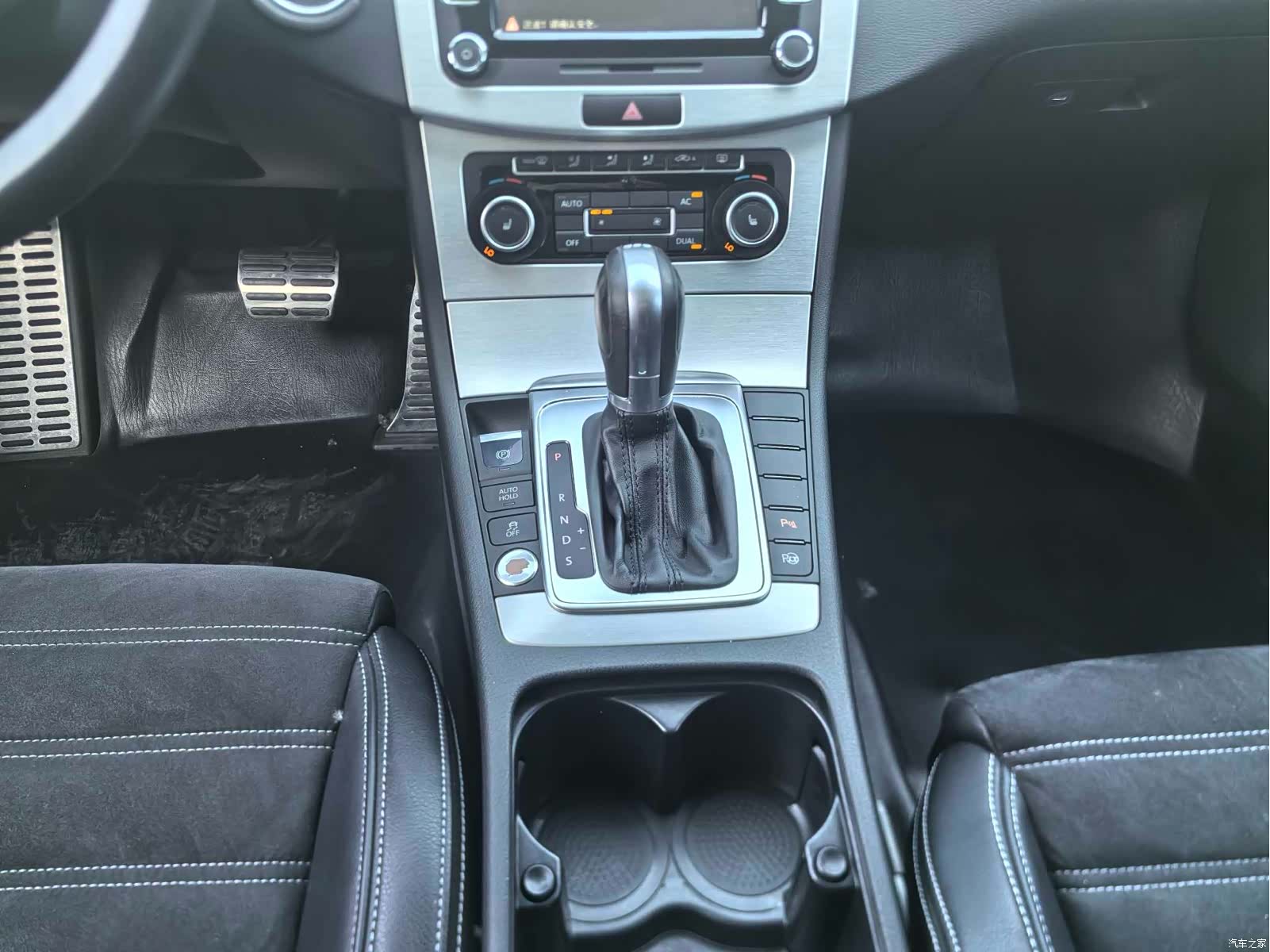 Volkswagen CC, 2012 8