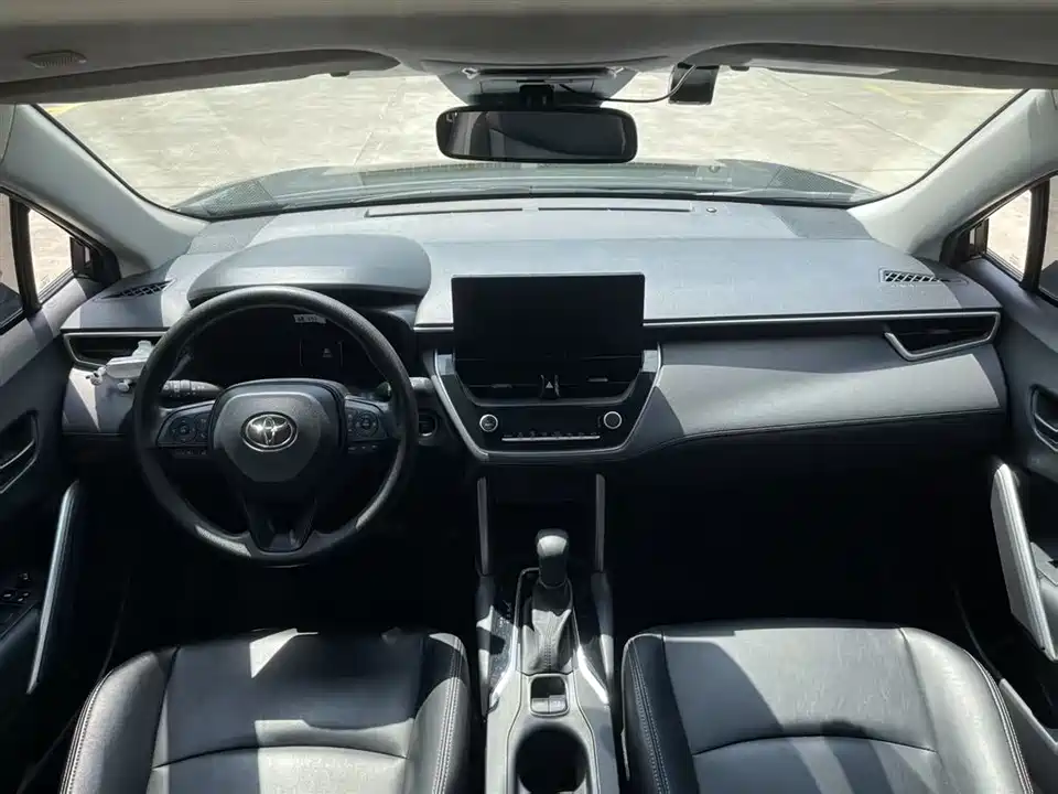 Toyota Corolla Sharp amplifier