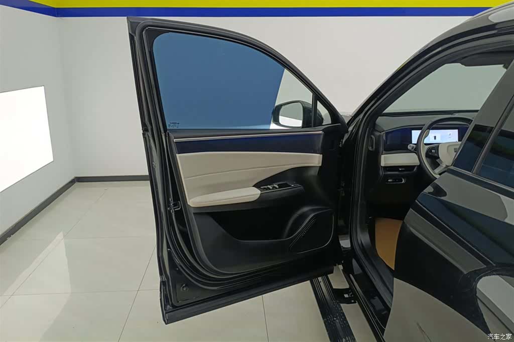 Geely Galaxy L7, 2023 7