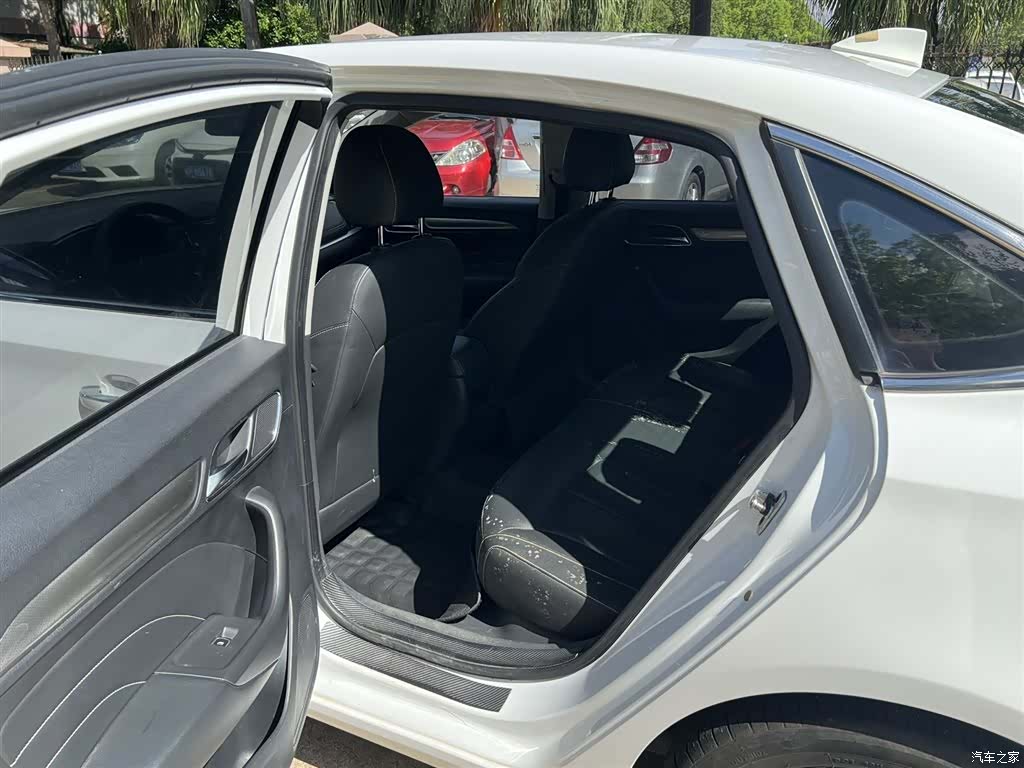 Roewe i6, 2019 все фото