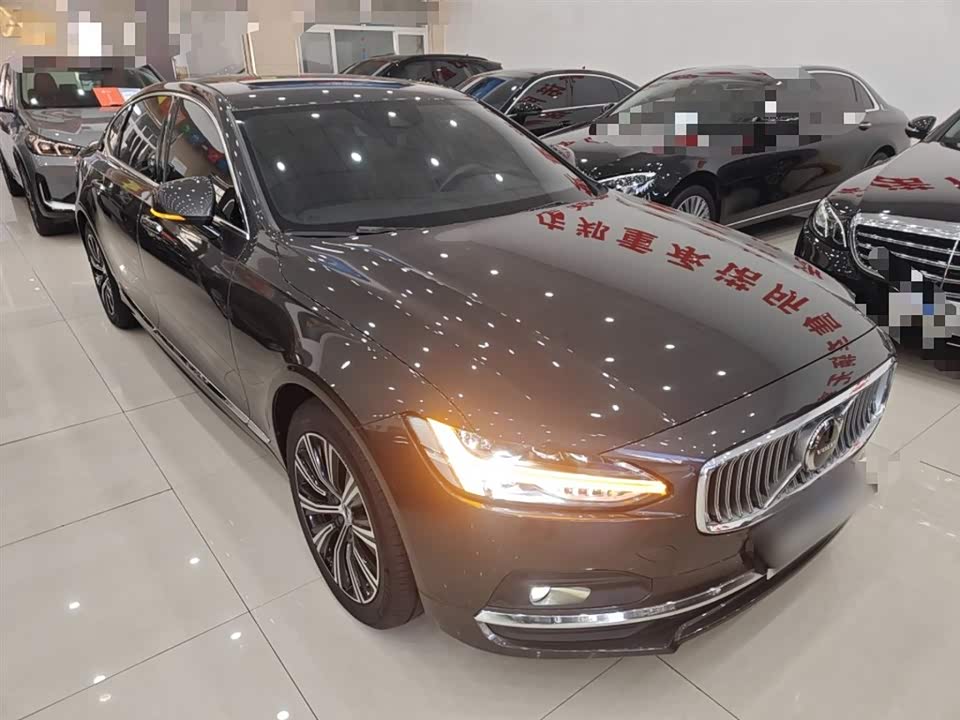Volvo S90