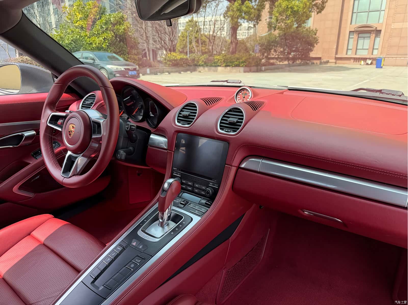 Porsche Cayman, 2019 11