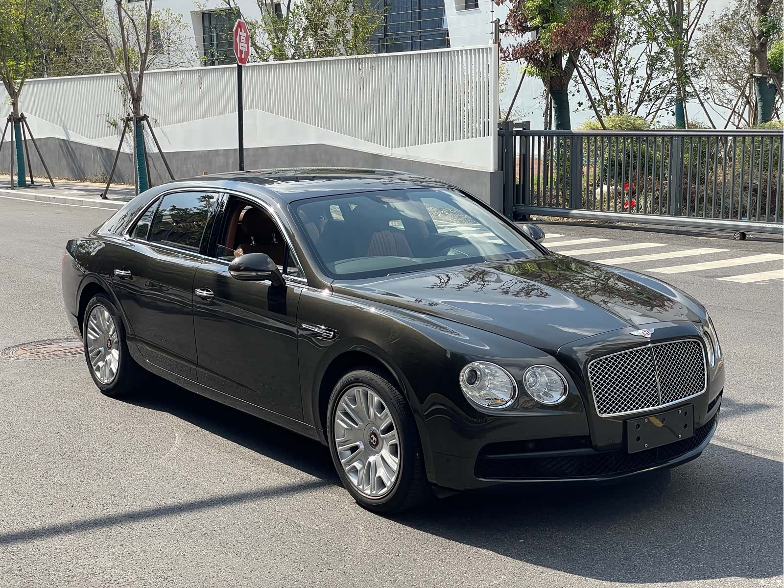 Bentley Flying Spur, 2018 7