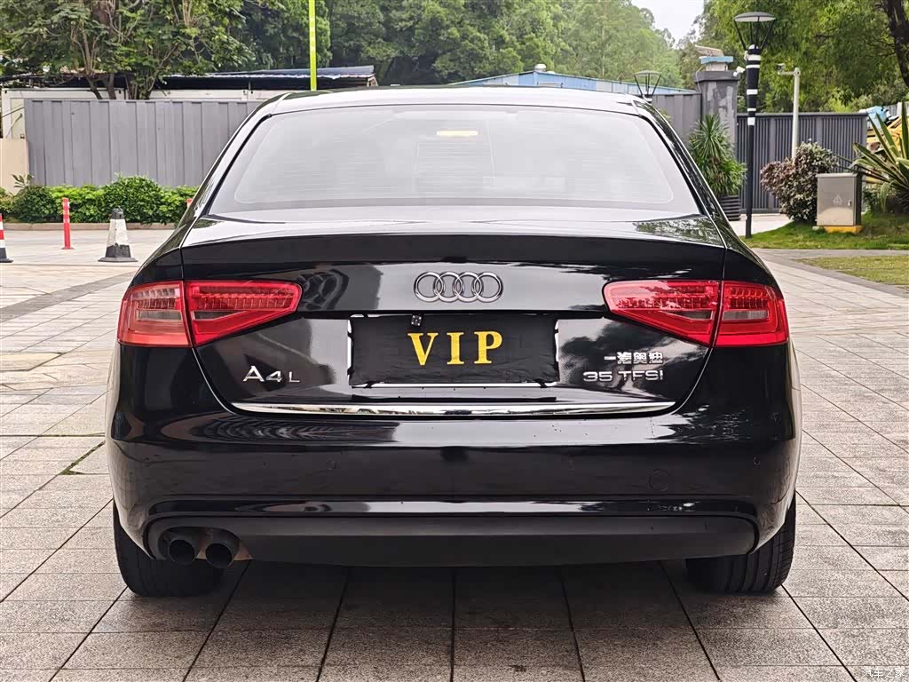 Audi A4L, 2013 15