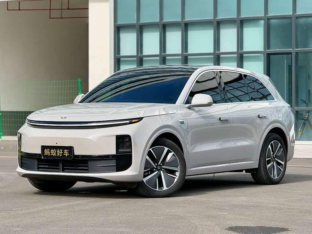 Li Auto L6
